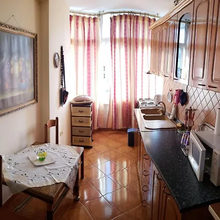 Malsi 2 Bedrooms Daire *