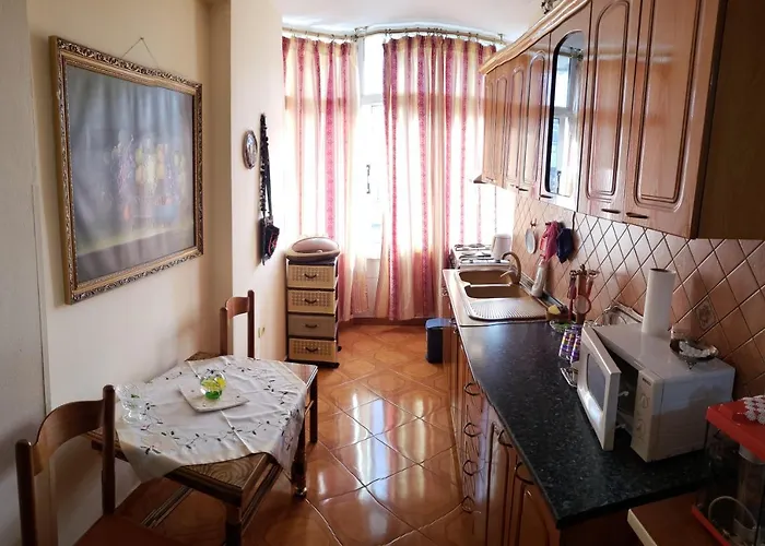 Malsi 2 Bedrooms 公寓 *